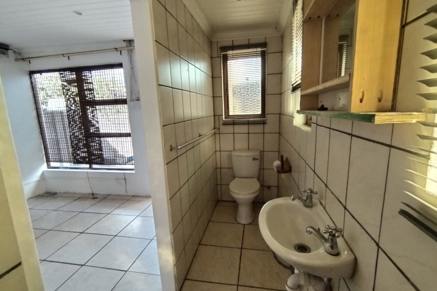 4 Bedroom Property for Sale in Protea Heights Western Cape
